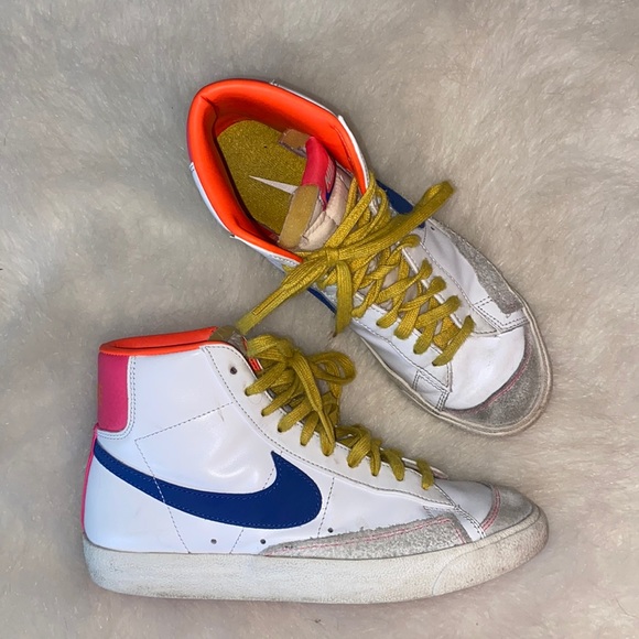 Nike Shoes - NIKE BLAZER - Womens 9